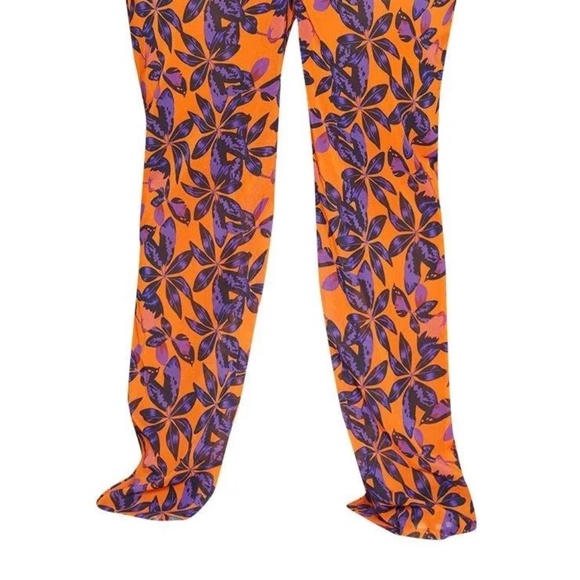 1110 NWT PrettyLittleThing Colorful Orange Print Beach Flares - Size 16 - Picture 9 of 12